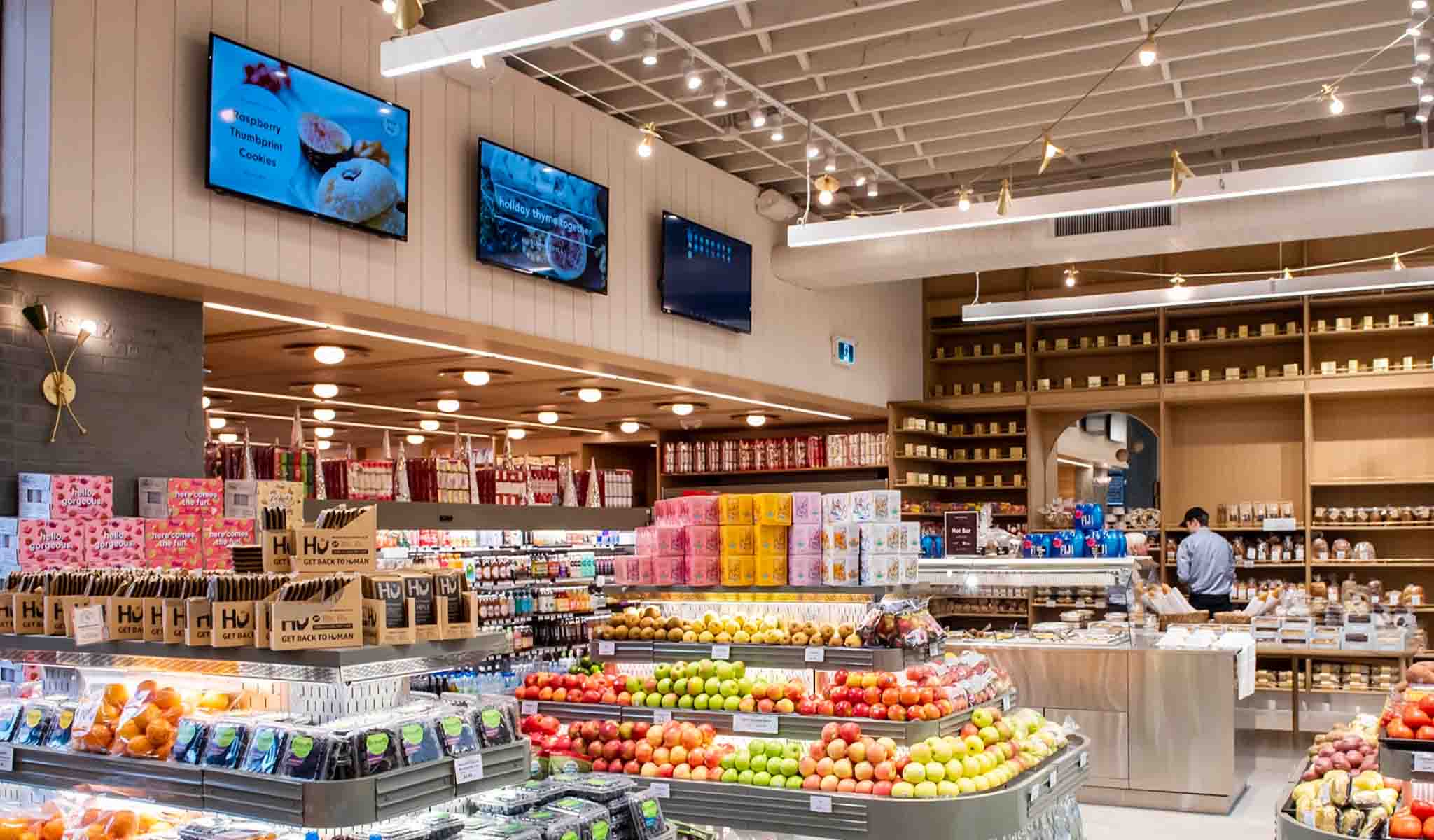 Why Your Grocery Store Needs Digital Signage in 2024